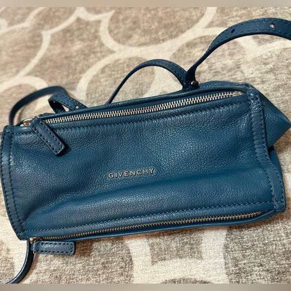 💯Givenchy mini Pandora bag - Picture 2 of 4